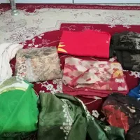 تعداد زیادی روسری وشال سالم وتمیز|حراج|شیراز, شهرک سراج‎|دیوار