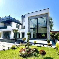 فروش-ویژه-ویلا-تریبلکس-آسانسور-مدارک-کامل-استخر