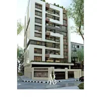 به کارگر برشکار سنگ و دوغاب ریز  و زرنگ