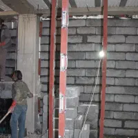 کار در ارمنستان گچ کار و بنای دیوار