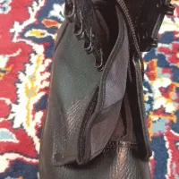 پوتین  چکمه کفش کوهنوردی