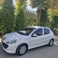 پژو ۲۰۷  سفید مدل ۴۰۲