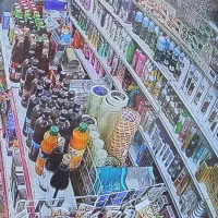 نیازمند نیروی کار در فروشگاه موادغذایی