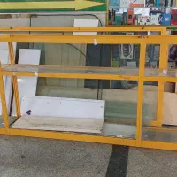 ویترین زرد ۳ متری و در سکوریت ۹۰ در ۲ متر حراج