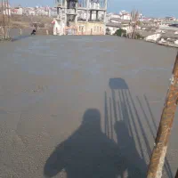 استخدام نیروی آب بند، آسانسور
