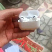 یک عدد آرپاد آیفون اصلی به فروش میرسد