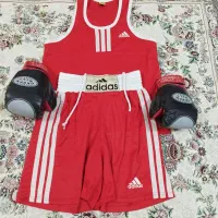 لباس و دستکش کامل بوکس