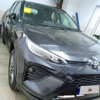 تویوتا وایلندر ۲ لیتر لاکچری پلاس