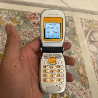 گوشی کلکسیونی سونی اریکسون z200 تاشو درحد|موبایل|تهران, آهنگ|دیوار