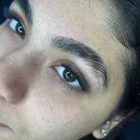 خدمات مژه و ابرو با تخفیف ویژه