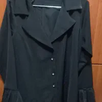 کت مشکی آستین‌توری . سایز ۴۴ .