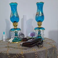 میز کامپیوتر و شمعدان