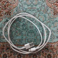 یک عدد سیم کابل ایفون