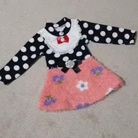 لباس زیبای دخترانه|کفش و لباس بچه|اصفهان, باغ فدک|دیوار