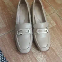 یک جفت کفش نوسایز38