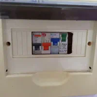برقکار تخصصی  خانگی و صنعتی تک فاز. و سه فاز