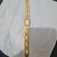یک عدد ساعته زنانه