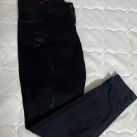 شلوار|لباس|مشهد, کارگران|دیوار