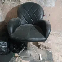 صندلی سالم بدون شکستگی
