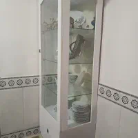 بوفه سفید رنگ تمیز