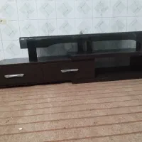 میزتلویزیون بزرگ نو نو بدون ذره ای خط و خش