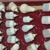 خریدار انواع لامپ سوخته براکت و ال ای دی|لامپ و چراغ|قم, شاه سید علی|دیوار