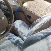 پژو 405مدل88توی کرم بدون رنگ هست