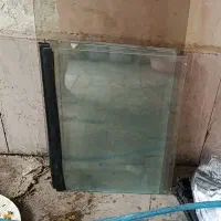 شیشه کابینت آشپزخانه یا گنجه کمد