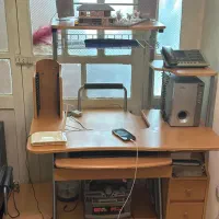 میز کامپیوتر همراه اسپیکر کامپیوتر میکرولب