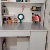 فروش میز تحریر ویترین و‌ تخت و کمد نوجوان