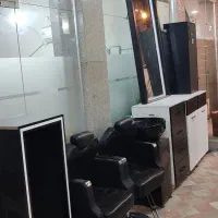 دکور و لوازم آرایشگاه مردانه