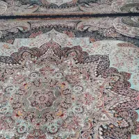 دوعدد فرش ۹ متری ویک عدد گرد یک متری