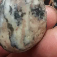 سنگ های جالب با ارزش و دیدنی با تصویر صورت انسان