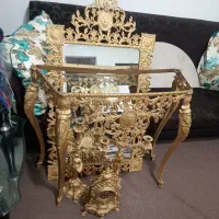 آینه و کنسول همراه شمدانی و ساعت