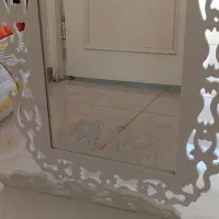 آینه کاملا نو و تمیز