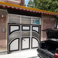 در حیاط سه لنگه درجه یک