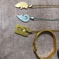 ساعت و بدل جات|ساعت|شیروان (خراسان), |دیوار