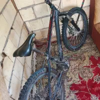 دوچرخه|دوچرخه، اسکیت، اسکوتر|شفت, |دیوار