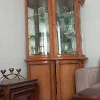 بوفه زیبا و جادار
