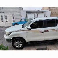تویوتا هایلوکس