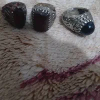 تعدادی انگشتر
