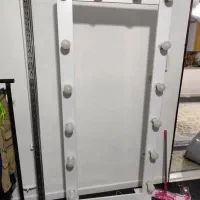 قاب اینه چراغدار