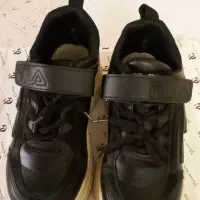 کتانی و کاپشن دخترانه|کفش و لباس بچه|رشت, بوسار|دیوار