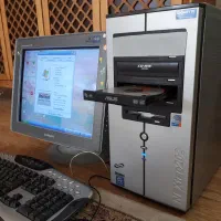 کیس و مانیتور کیبورد موس.|رایانه رومیزی|بجنورد, |دیوار