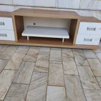 زیر تلویزیونی شیک و جادار  طرح چوب و سفید