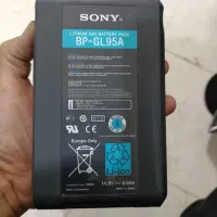 باتریهای v mount سونی و چند عددشارژر سونی