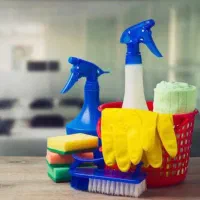 نظافت منزل و راه پله