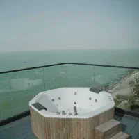 اجاره شبانه پنت هاوس ساحلی پلاک اول دریا لب اب|اجارهٔ کوتاه‌مدت ویلا و باغ|بابلسر, |دیوار