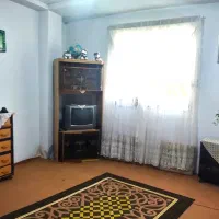 رهن 90 متری میدان عاشورا