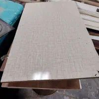 تعدادی ورق کابینت و کمد دیواری ۳ عدد درب اتاق چوبی